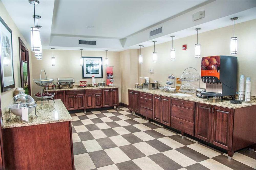 Hampton Inn Bismarck Restaurante foto