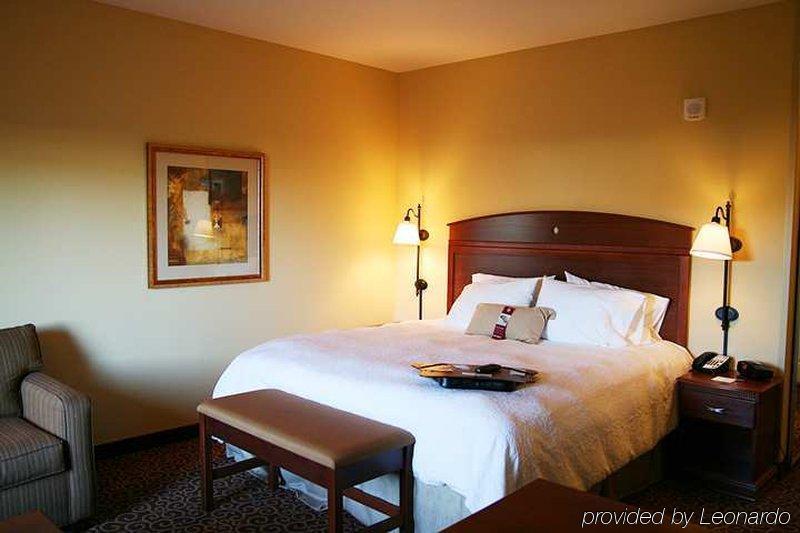 Hampton Inn Bismarck Quarto foto